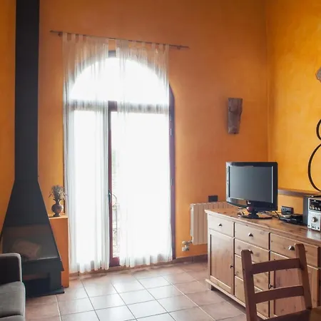 Landhuis Mas La Riera Campdevánol